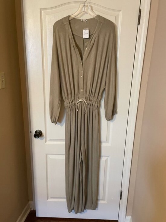 Free People Intimately Khaki Army Jumpsuit Size Large Button Up Slouchy Barrel - Picture 1 of 10
